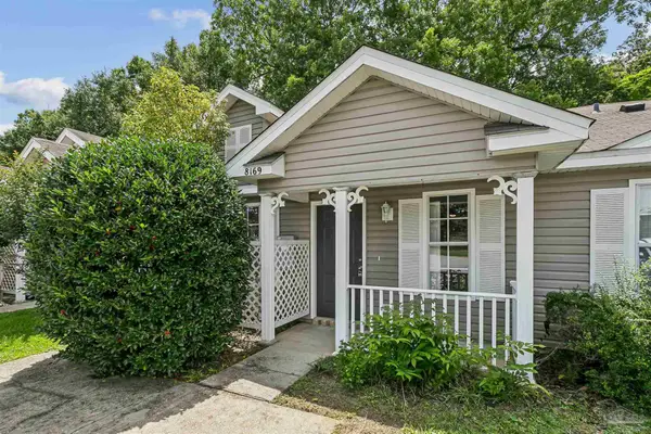 8169 Heirloom Dr, Pensacola, FL 32514