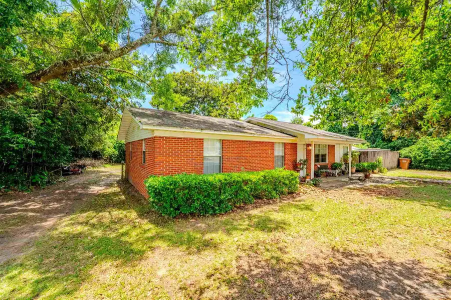3609 Empire St, Pace, FL 32571 - #2