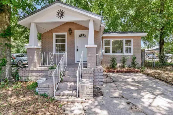 114 E Maxwell St, Pensacola, FL 32503