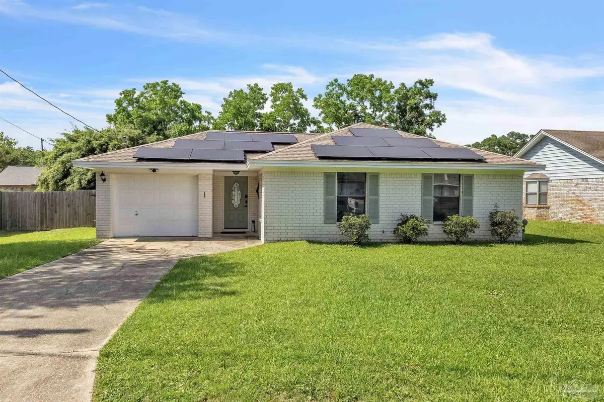7656 Old Hickory Dr, Pensacola, FL 32507 - #1
