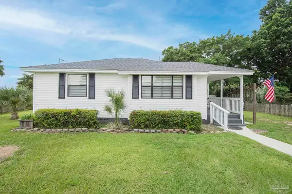 211 Berry Rd, Pensacola, FL 32507