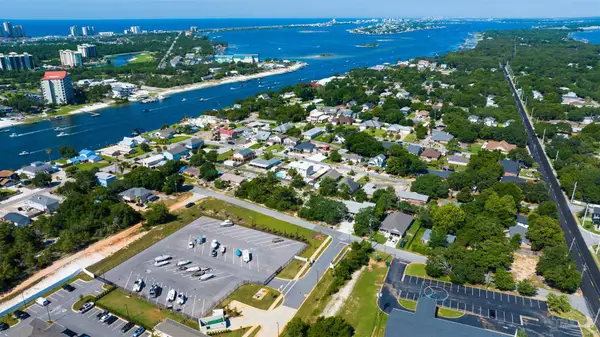 5700 Monterey Ave, Pensacola, FL 32507