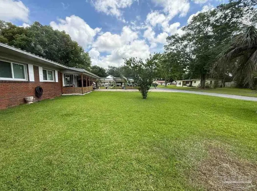 18 Cambridge Ave, Pensacola, FL 32534 - #3