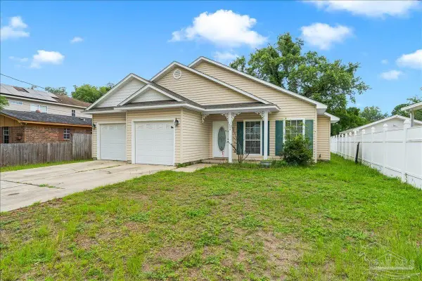 1406 E Scott St, Pensacola, FL 32503