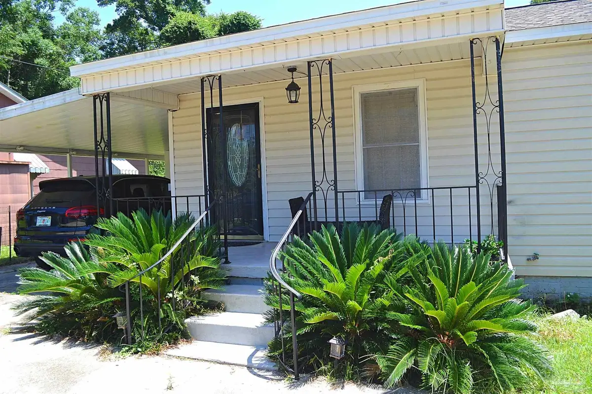 39 Sandalwood St, Pensacola, FL 32505 - #1