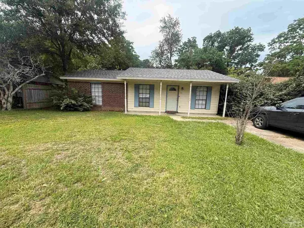 704 Brook Meadow Ln, Pensacola, FL 32514