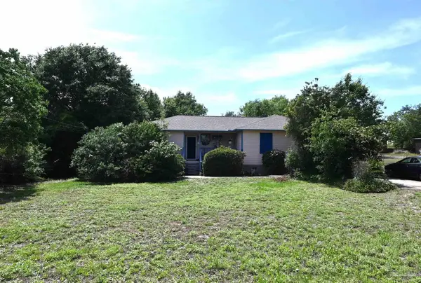 2573 Avenida De Sol, Navarre, FL 32566