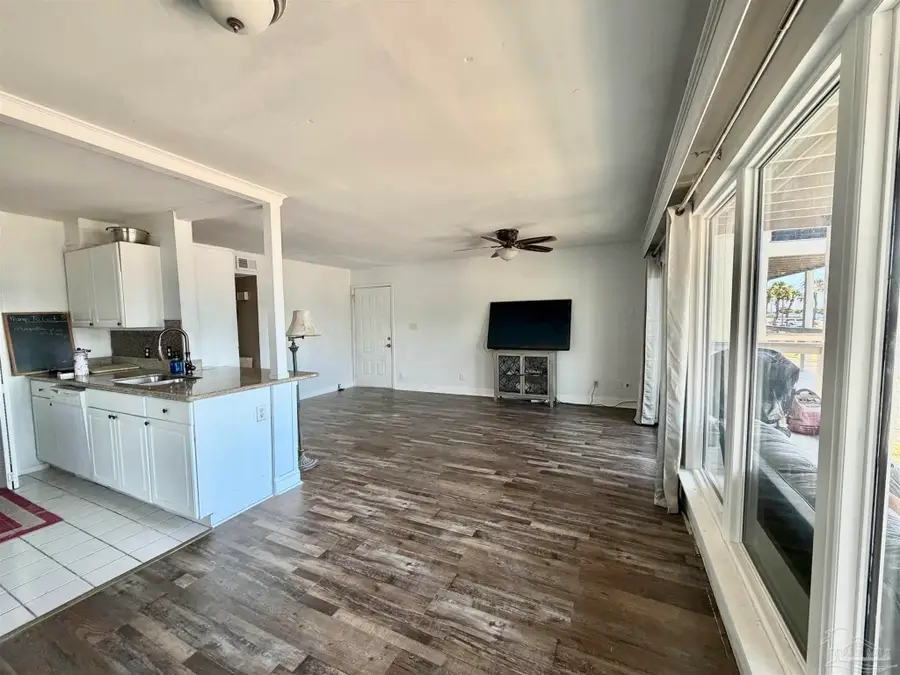 200 Pensacola Beach Rd #D2, Gulf Breeze, FL 32561 - #3