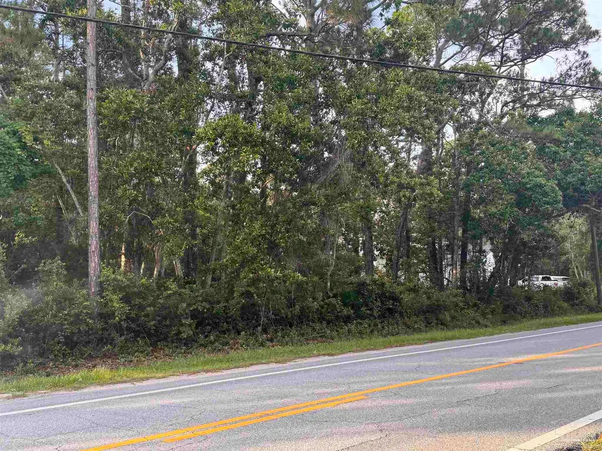 4768 Soundside Dr, Gulf Breeze, FL 32563 - #1
