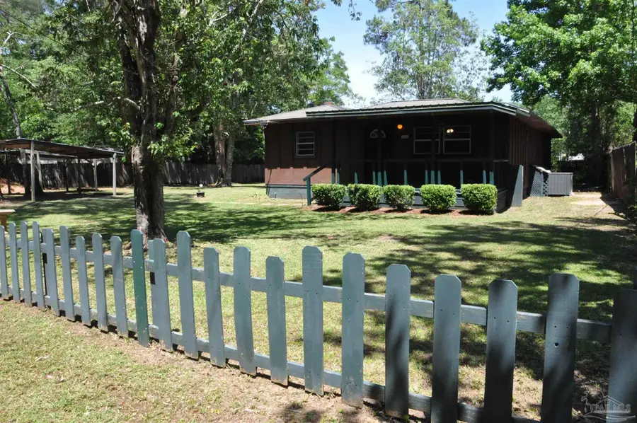3420 Balaton Ave, Milton, FL 32583 - #2