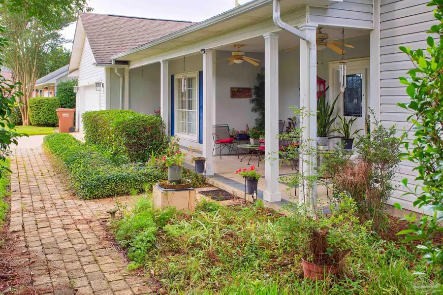 1335 Tour Dr, Gulf Breeze, FL 32563 - #3