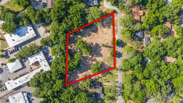 3805 N 10th Ave #3, Pensacola, FL 32503