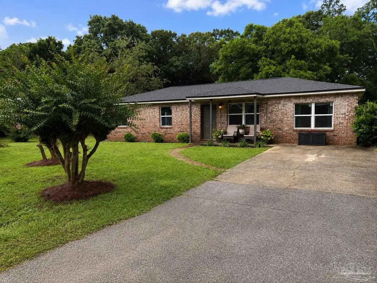 4275 W Avenida De Golf, Pace, FL 32571 - #1