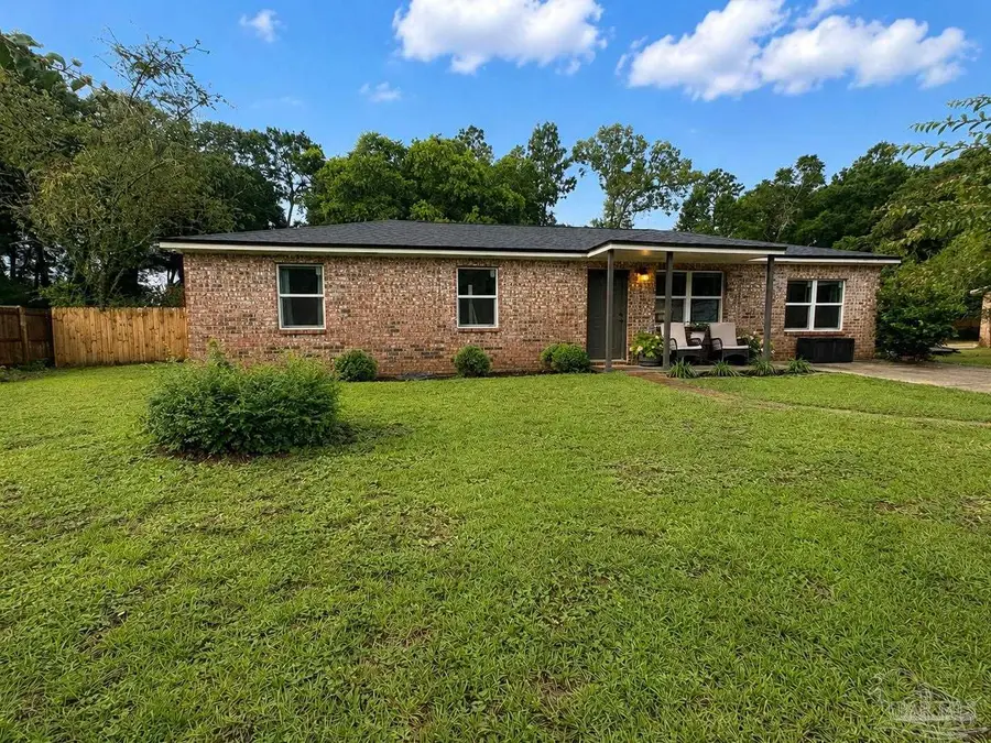 4275 W Avenida De Golf, Pace, FL 32571 - #2