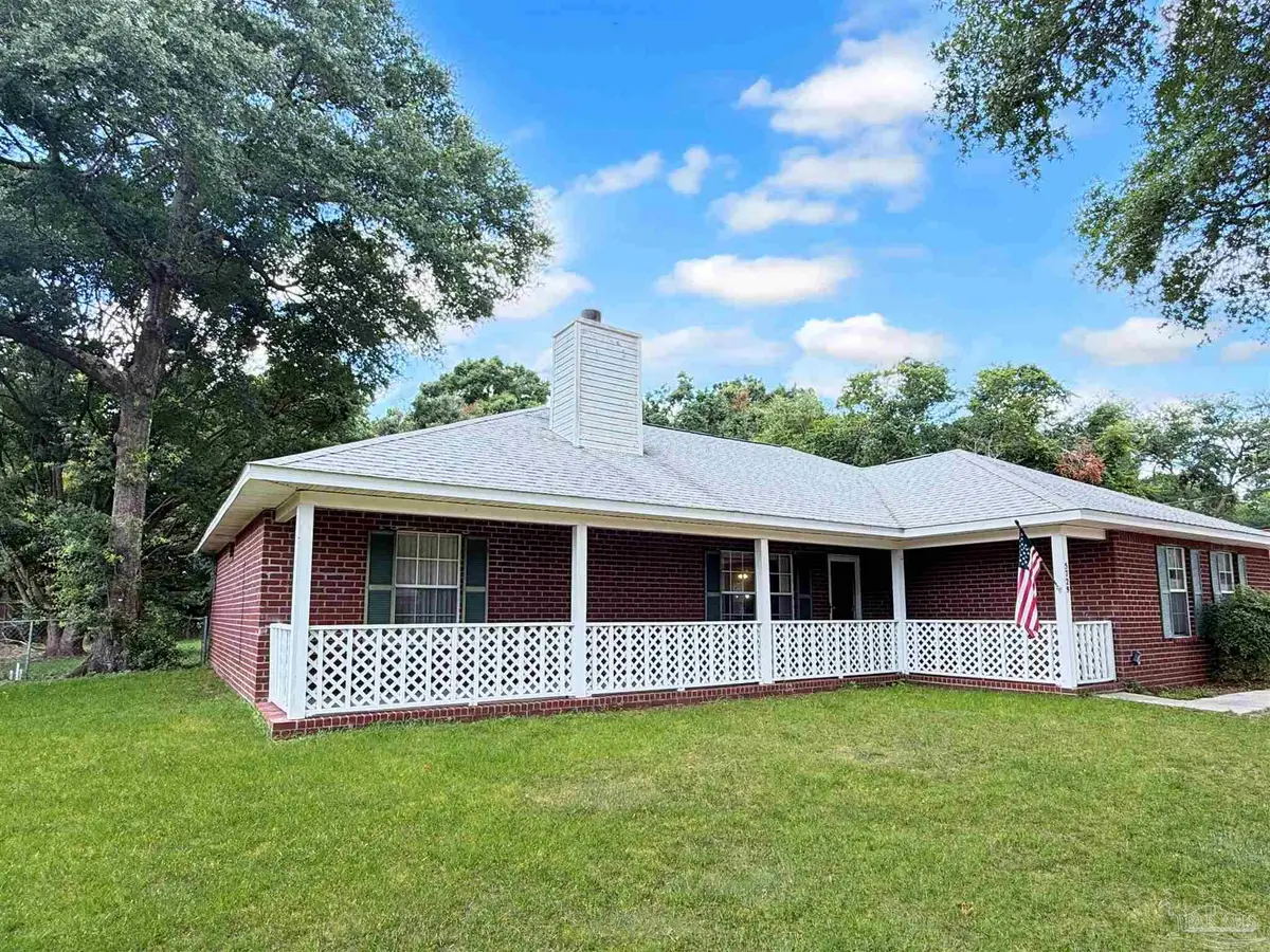 5729 Lia Dr, Milton, FL 32570 - #1