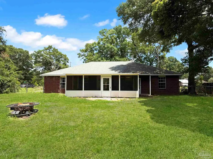 5729 Lia Dr, Milton, FL 32570 - #3