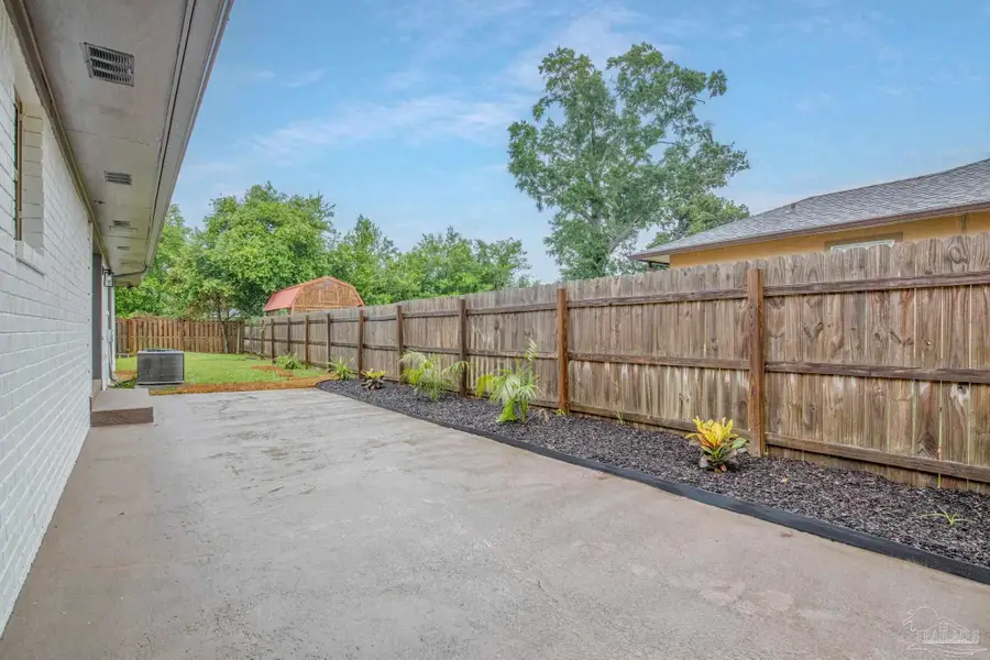 2800 N 18th Ave, Pensacola, FL 32503 - #2