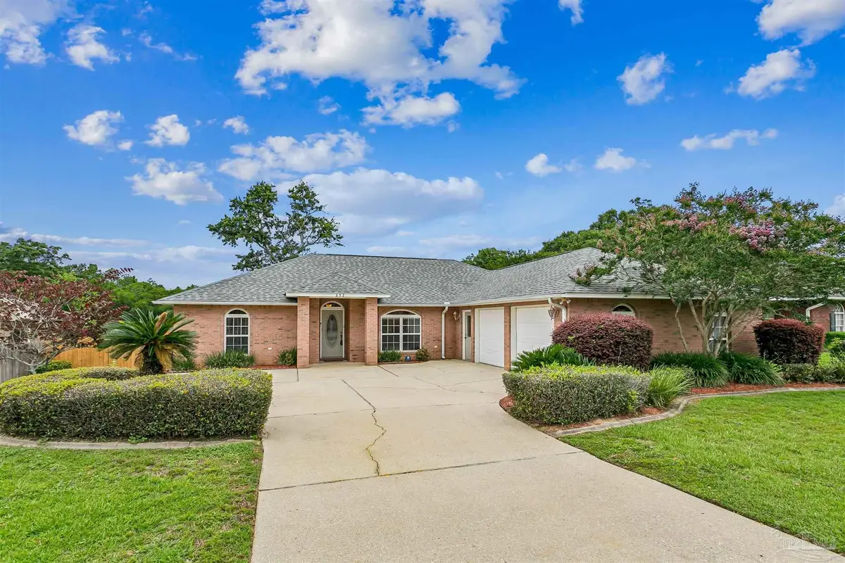 652 Ashford Rd, Cantonment, FL 32533 - #1
