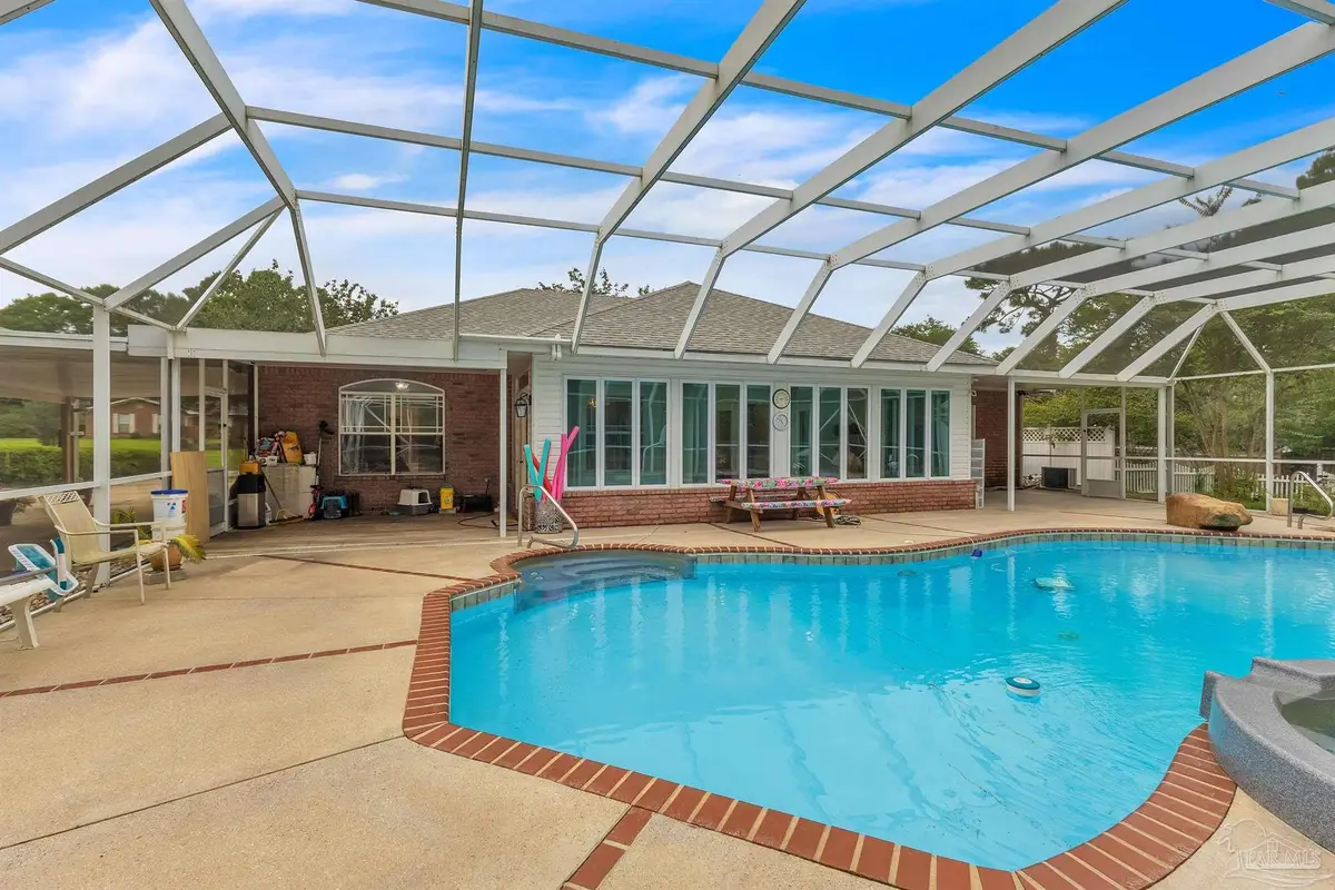 3213 Fridinger Dr, Pensacola, FL 32526 - #1