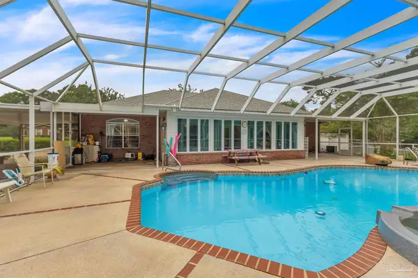 3213 Fridinger Dr, Pensacola, FL 32526