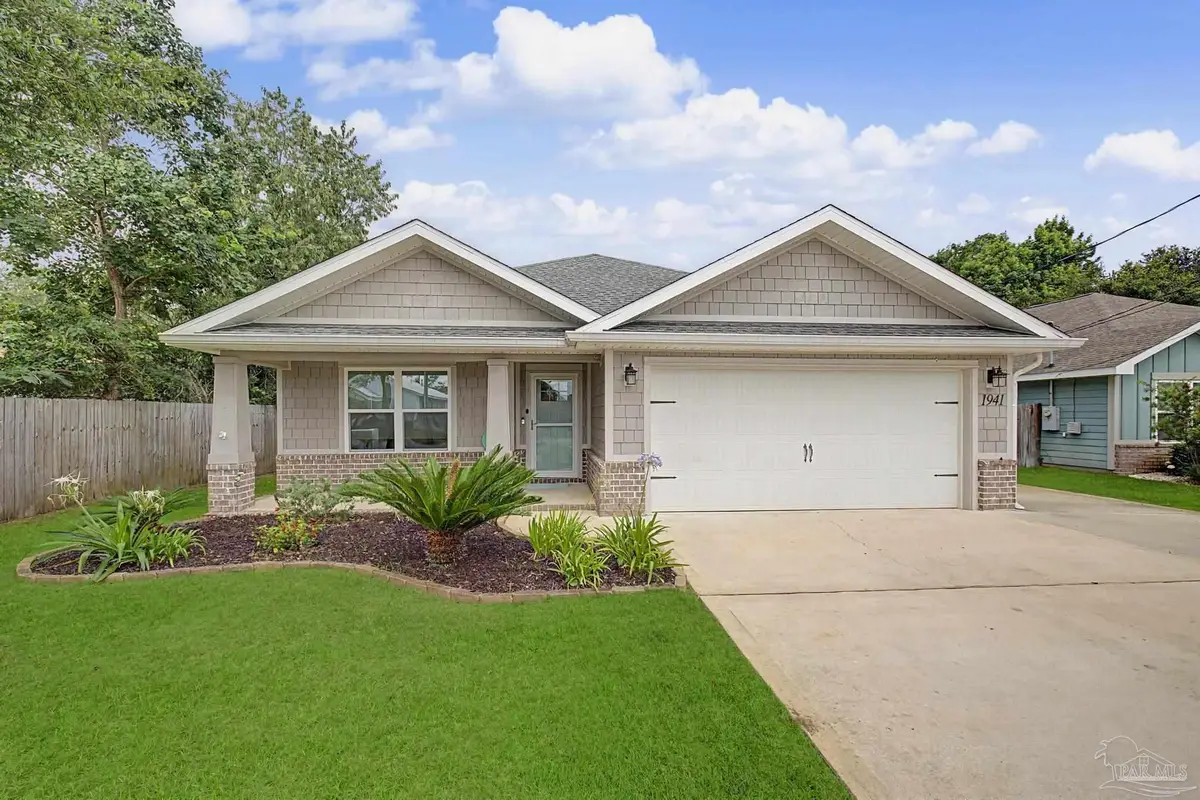 1941 Alhambra St, Navarre, FL 32566 - #1