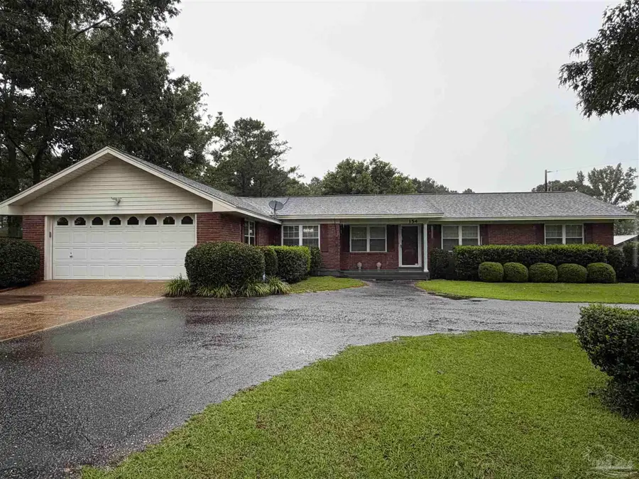 154 Perry Ln, Atmore, AL 36502 - #2