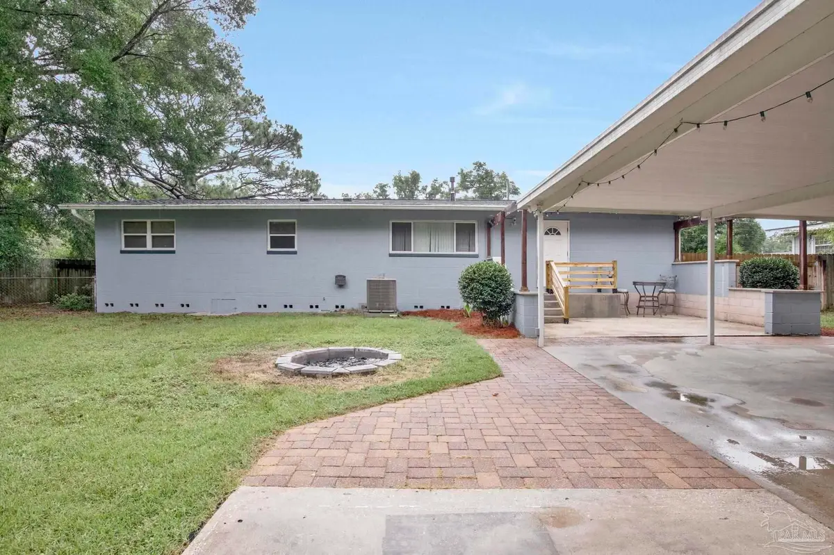 724 Woodmere Dr, Pensacola, FL 32503 - #1