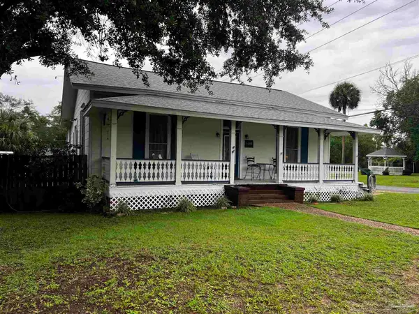 5300 Conecuh St, Milton, FL 32570