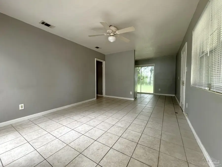104 W Garfield Dr, Pensacola, FL 32505 - #2