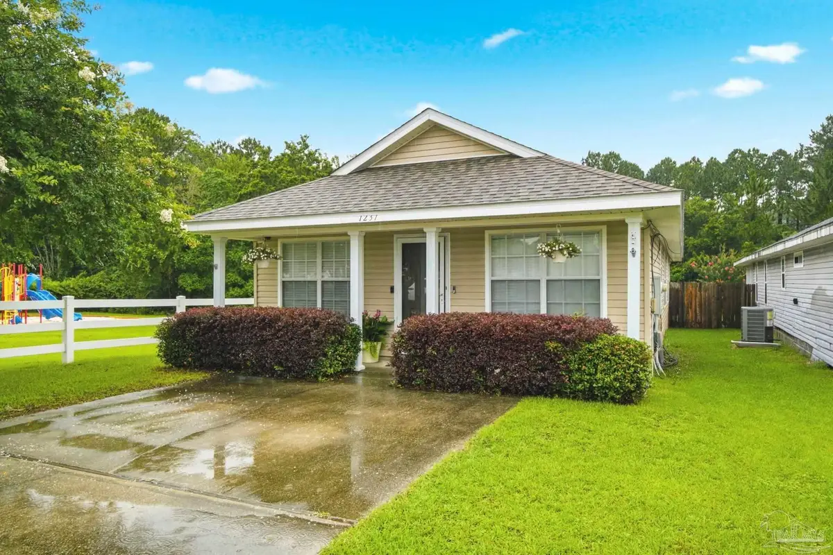 1237 Brownfield Rd, Pensacola, FL 32526 - #1