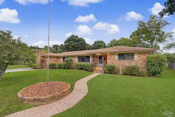 671 Nagel Dr, Pensacola, FL 32503