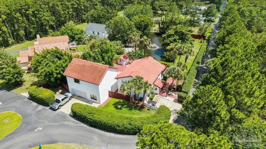 1834 W Smugglers Cove Dr, Gulf Breeze, FL 32563 - #2