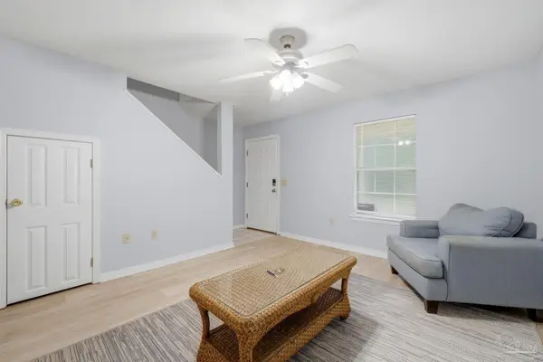 2337 Wyatt St, Pensacola, FL 32514