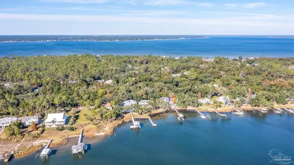 5606 Innerarity Cir, Pensacola, FL 32507