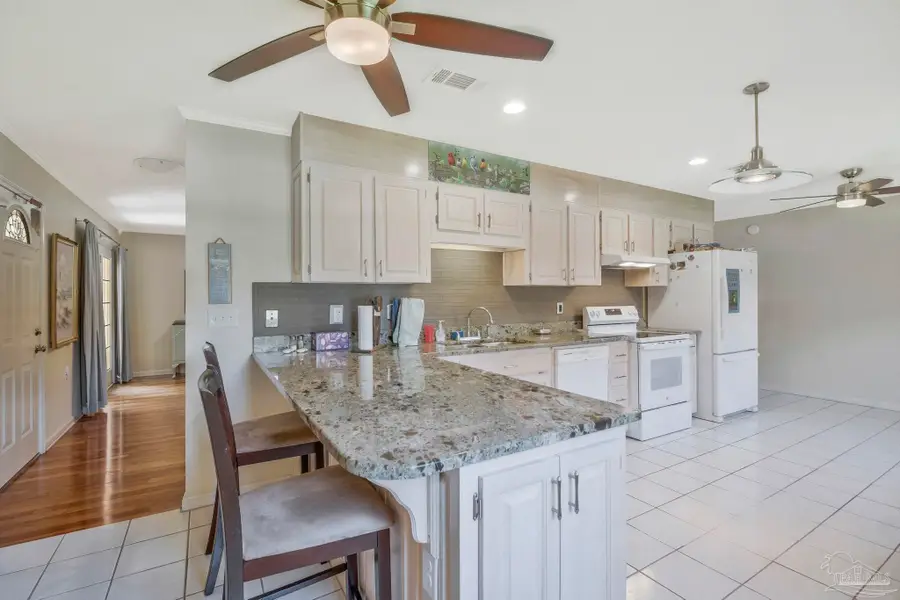 219 Norwich Dr, Gulf Breeze, FL 32561 - #2