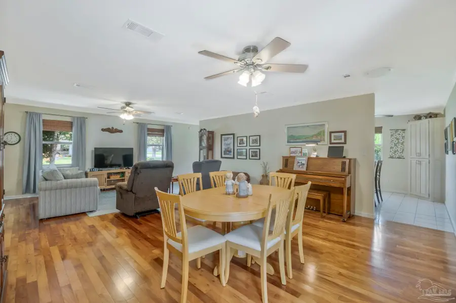219 Norwich Dr, Gulf Breeze, FL 32561 - #3