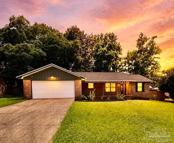 121 Campbell Ave, Crestview, FL 32536