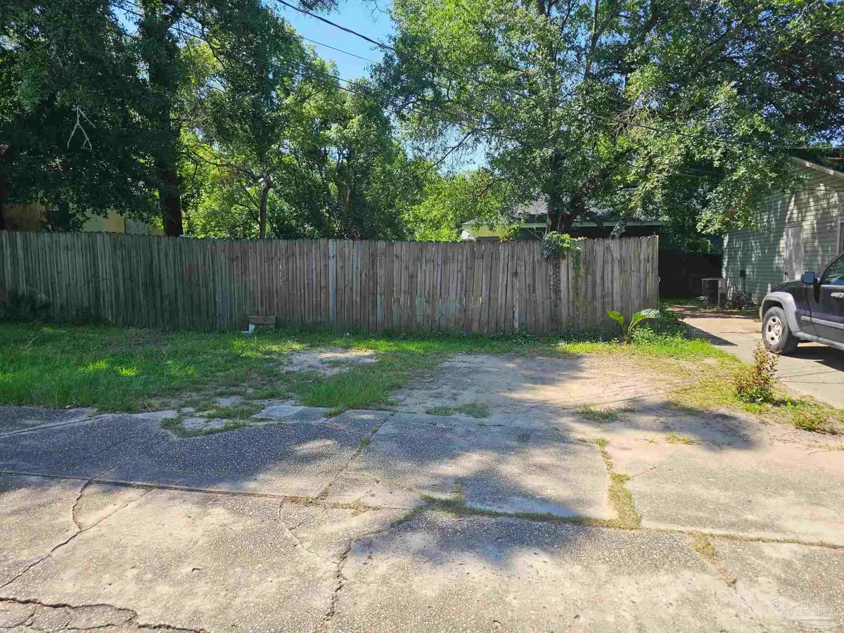 205 E Jordan St, Pensacola, FL 32503 - #1