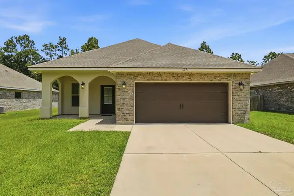 6054 Cherokee Dr, Milton, FL 32570