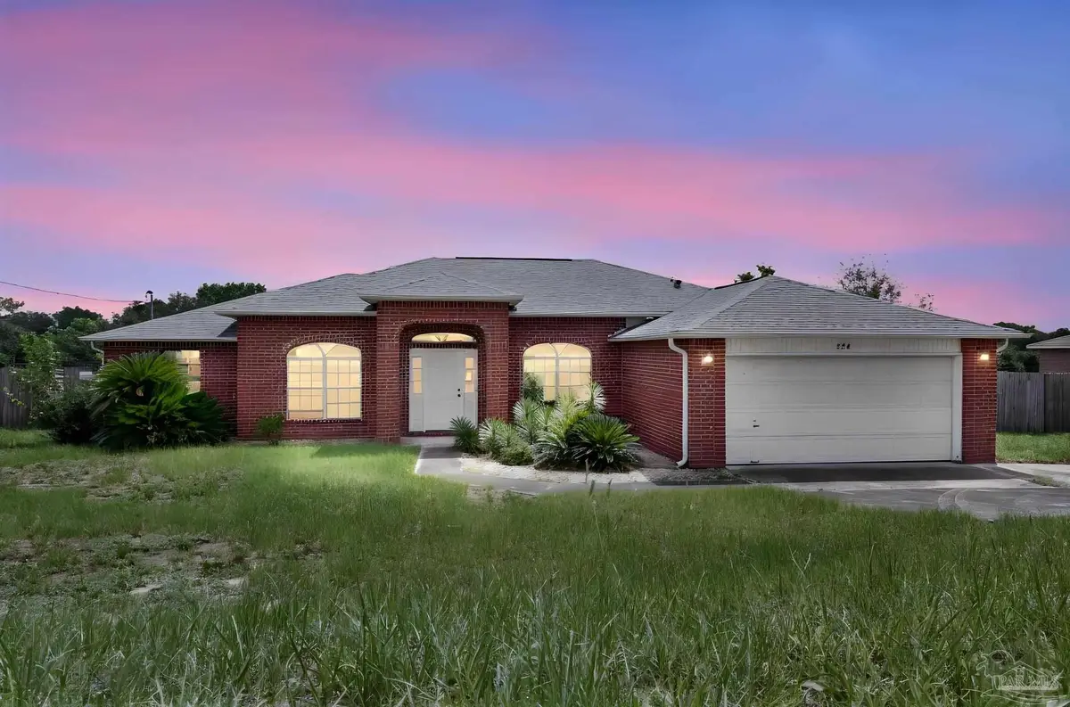 226 Trish Dr, Crestview, FL 32536 - #1