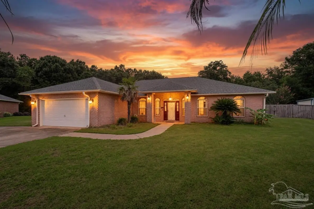 7145 Woodside Rd, Pensacola, FL 32526 - #1