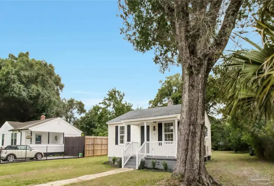 7 E Carver Dr, Pensacola, FL 32507 - #2