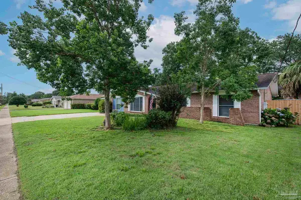 4181 Danamar Dr, Pensacola, FL 32504