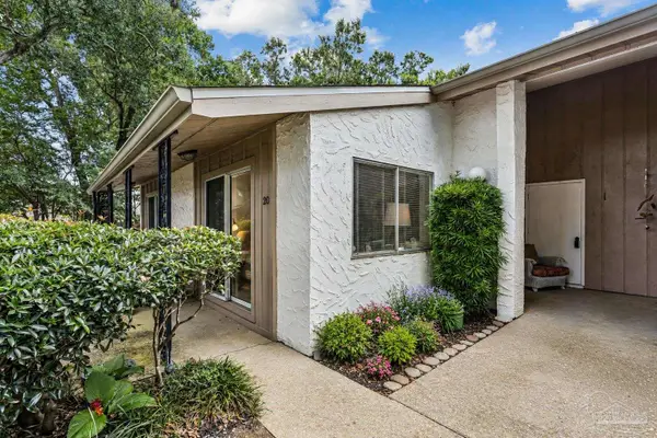 3400 Wimbledon Dr #20, Pensacola, FL 32504