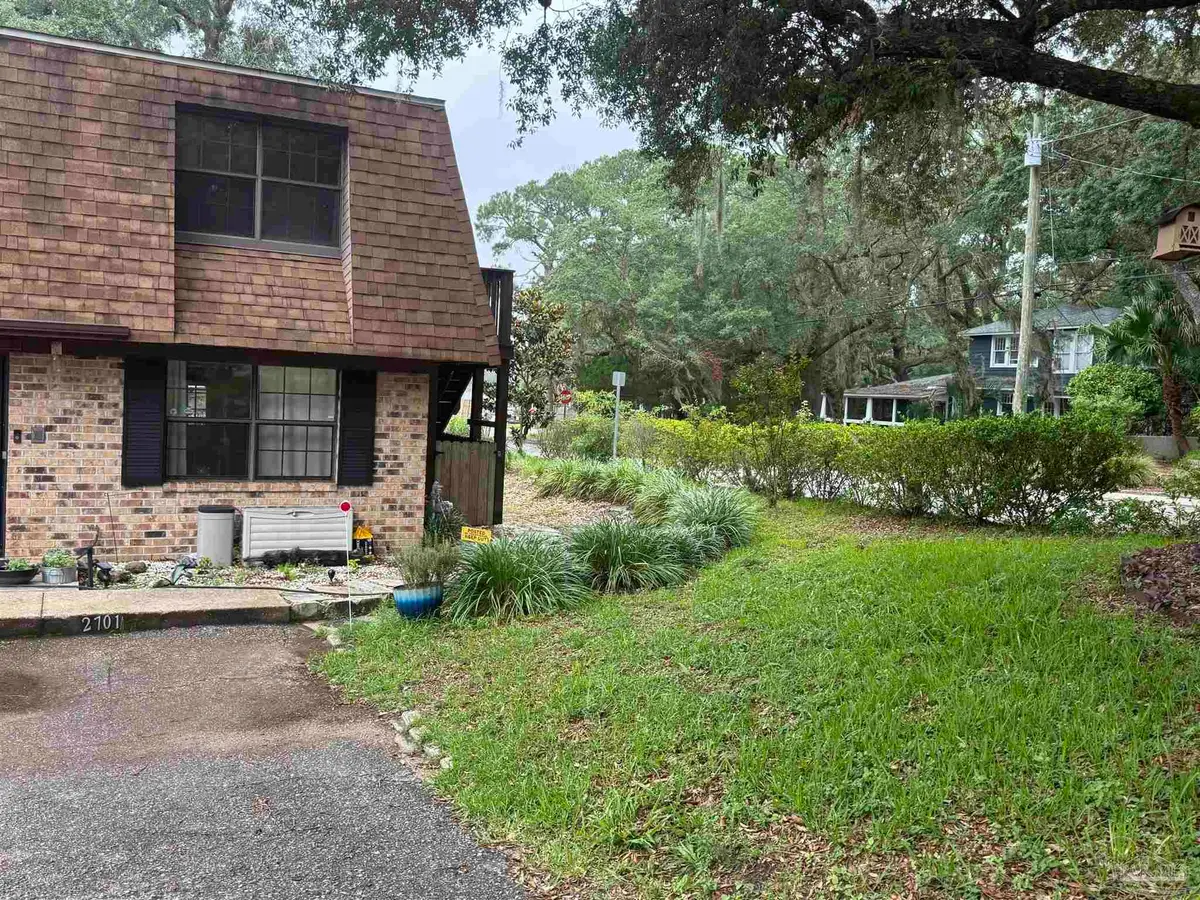 2701 E Desoto St, Pensacola, FL 32503 - #1