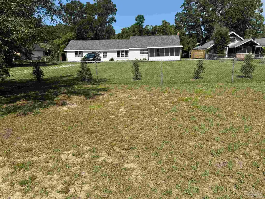 415 Colbert Ave, Pensacola, FL 32507 - #2