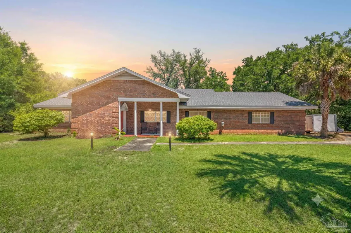 5812 Mimosa Ave, Milton, FL 32570 - #1