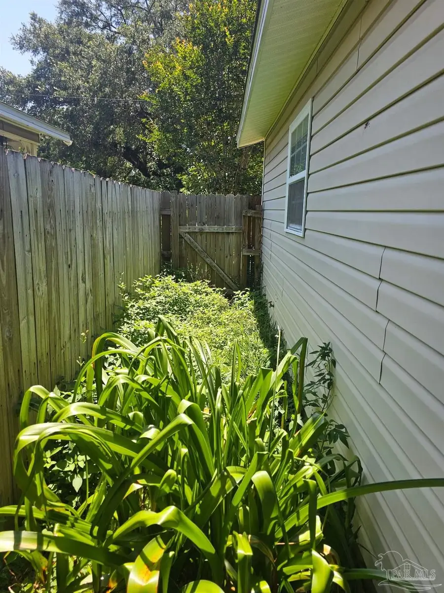 8630 Doris Ave, Pensacola, FL 32534 - #3