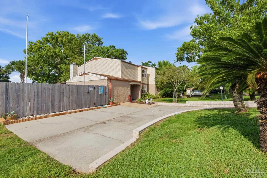 3255 Fernwood Dr, Gulf Breeze, FL 32563 - #2