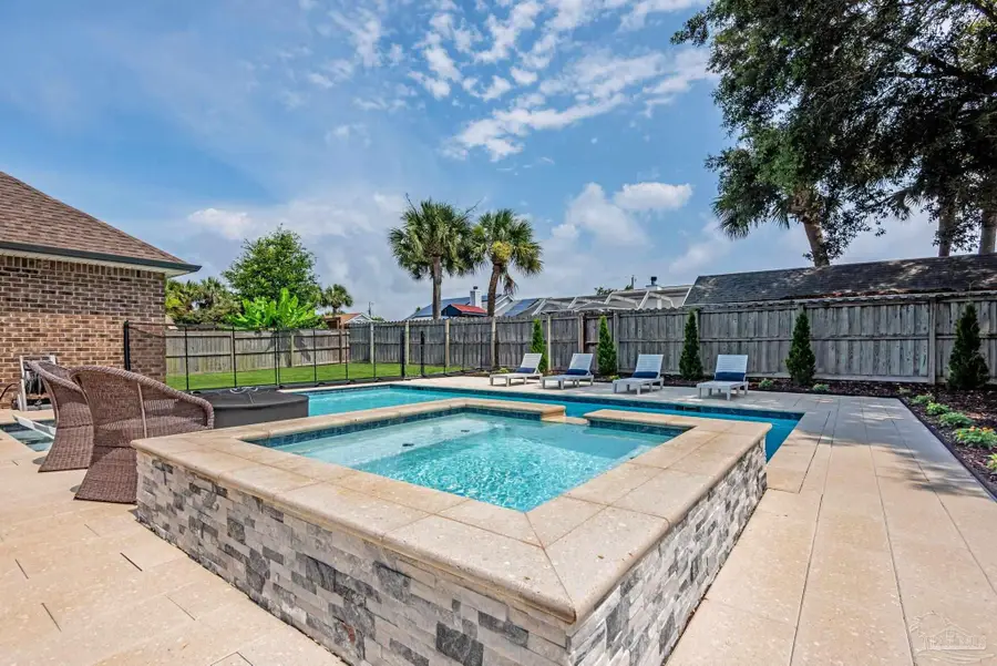1525 Sabal Palm Dr, Gulf Breeze, FL 32563 - #3